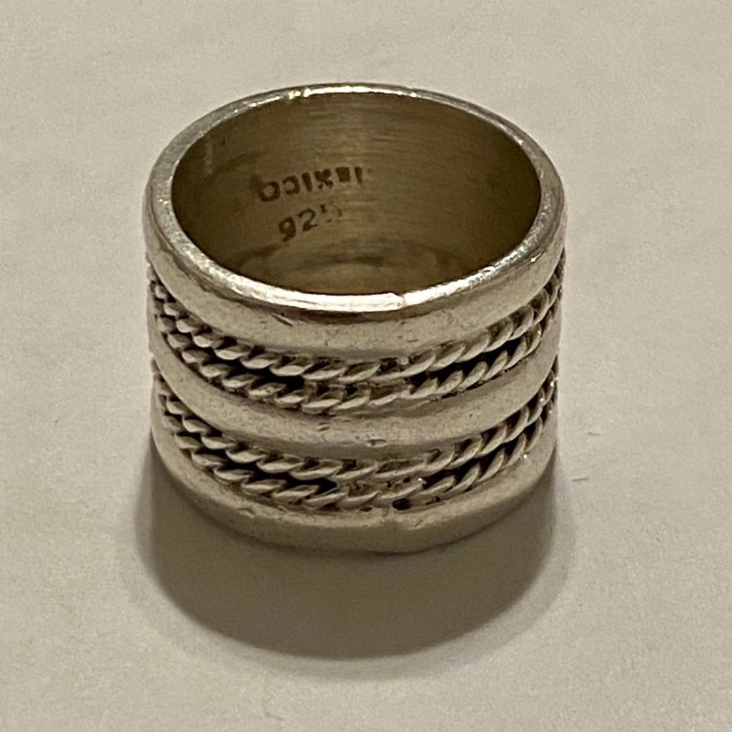 Hand Made Sterling Silver Band Ring Hand Made Sterling Silver Band Ring